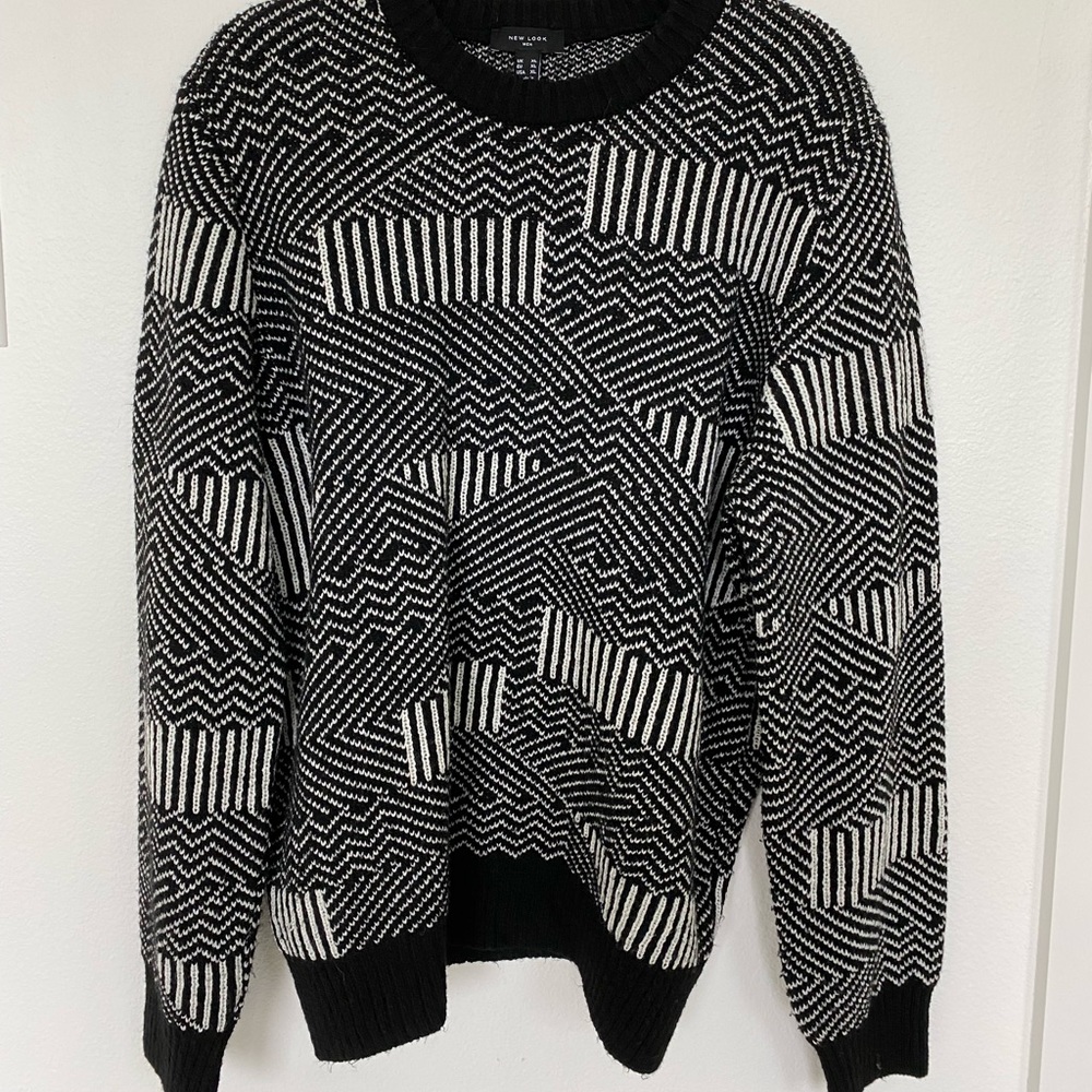 New Look Black & White Unisex patterned Sweater